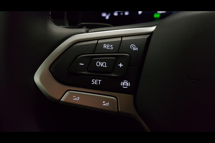 Volkswagen Polo 1.0 TSI DSG Life | Navigatie | Airco | Stoelverwarming | Digitale cockpit | Led | DAB Volkswagen Polo 1.0 TSI DSG Life | Navigatie | Airco | Stoelverwarming | Digitale cockpit | Led | DAB