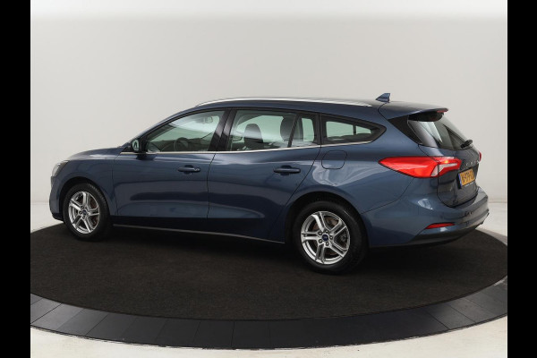 Ford Focus 1.0 EcoBoost Trend Edition | Camera | Carplay | Full LED | Navigatie | Parkeerhulp | Cruise control | Airco | Bluetooth