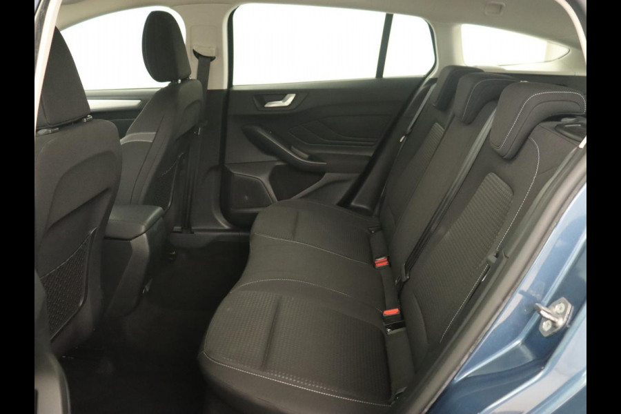 Ford Focus 1.0 EcoBoost Trend Edition | Camera | Carplay | Full LED | Navigatie | Parkeerhulp | Cruise control | Airco | Bluetooth