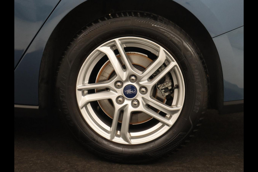 Ford Focus 1.0 EcoBoost Trend Edition | Camera | Carplay | Full LED | Navigatie | Parkeerhulp | Cruise control | Airco | Bluetooth