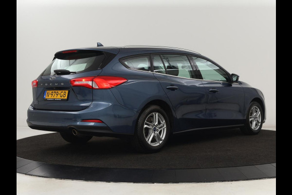 Ford Focus 1.0 EcoBoost Trend Edition | Camera | Carplay | Full LED | Navigatie | Parkeerhulp | Cruise control | Airco | Bluetooth