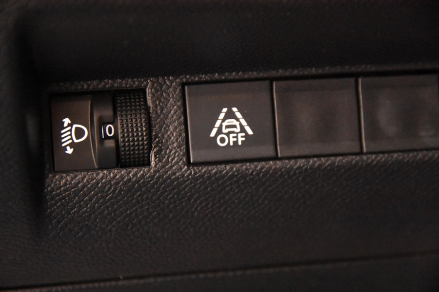 Peugeot 208 Active *1ste Eigenaar*DAB*Cruise Control* Peugeot 208 Active *1ste Eigenaar*DAB*Cruise Control*