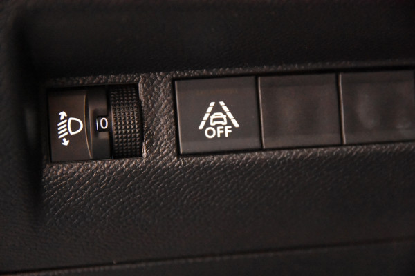 Peugeot 208 Active *1ste Eigenaar*DAB*Cruise Control* Peugeot 208 Active *1ste Eigenaar*DAB*Cruise Control*