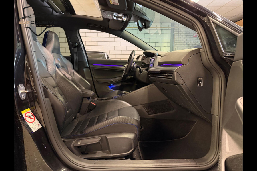 Volkswagen Golf 2.0 TSI R 4MOTION Pano/Akrapovic/Camera/BlindSpot
