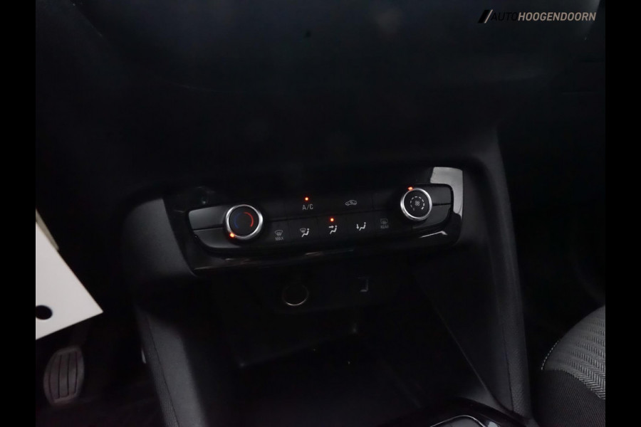 Opel Corsa 1.2 Sport Edition 100pk (APPLE CARPLAY,NAVIGATIE,PARKEERSENSOREN,SPORTSTOELEN,CLIMATE,CRUISE,NIEUWE APK,TOPCONDITIE)