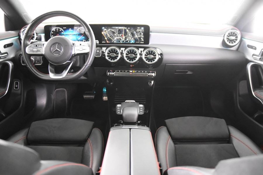 Mercedes-Benz CLA-Klasse Shooting Brake 250 e Business Solution AMG Line *1ste eigenaar*Full Options*