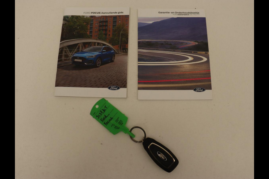 Ford Focus 1.0 EcoBoost Hybrid Titanium | Automaat | Carplay | Keyless | Navigatie | Climate control | Full LED | Parkeerhulp | Cruise control | DAB