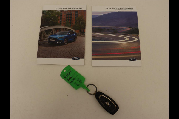 Ford Focus 1.0 EcoBoost Hybrid Titanium | Automaat | Carplay | Keyless | Navigatie | Climate control | Full LED | Parkeerhulp | Cruise control | DAB