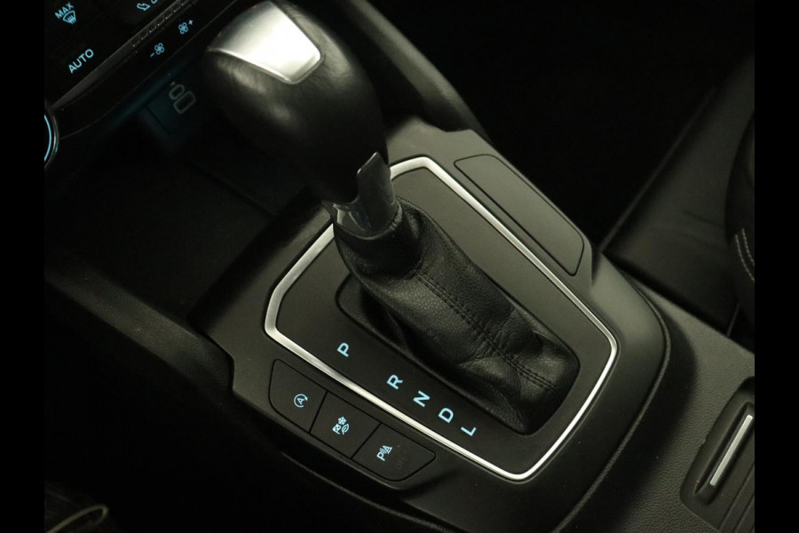 Ford Focus 1.0 EcoBoost Hybrid Titanium | Automaat | Carplay | Keyless | Navigatie | Climate control | Full LED | Parkeerhulp | Cruise control | DAB