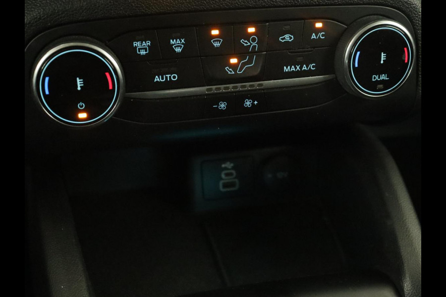 Ford Focus 1.0 EcoBoost Hybrid Titanium | Automaat | Carplay | Keyless | Navigatie | Climate control | Full LED | Parkeerhulp | Cruise control | DAB