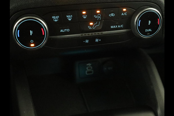 Ford Focus 1.0 EcoBoost Hybrid Titanium | Automaat | Carplay | Keyless | Navigatie | Climate control | Full LED | Parkeerhulp | Cruise control | DAB
