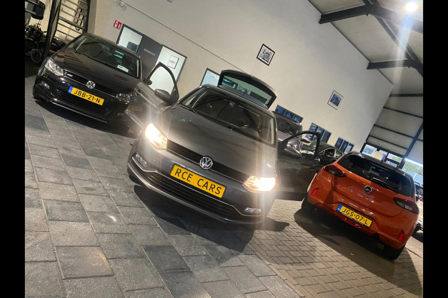Volkswagen Polo 1.0 Comfortline Allstar Navigatie Parkpilot Cruisecontr Clima Stoelverw KM : 57.000 !!! Volkswagen Polo 1.0 Comfortline Allstar Navigatie Parkpilot Cruisecontr Clima Stoelverw KM : 57.000 !!!
