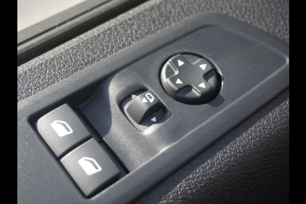 Opel Vivaro Electric 75 kWh Dubbele Cabine | 2x schuifdeur | 8 jaar garantie | Dynamic Surround View Pakket | Exterieur pakket | Comfort Pakket | Winterpakket | Apple Carplay | rondom zicht camera's | LM velgen | Dodehoek detectie | parkeersensoren voor & achter | betimmering | rijklaarprijs