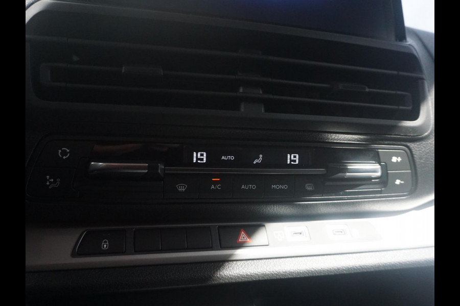 Opel Vivaro Electric 75 kWh Dubbele Cabine | 2x schuifdeur | 0% rente | 8 jaar garantie | Dynamic Surround View Pakket| Comfort Pakket | Exterieur Pakket | Winterpakket | Apple Carplay | rondom zicht camera's | LM velgen | Dodehoek detectie | parkeersensoren voor & achter | betimmering | rijklaarprijs