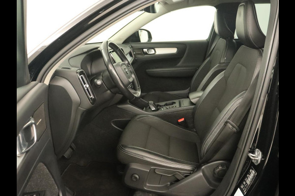 Volvo XC40 2.0 D3 Momentum | Trekhaak | Stoelverwarming | Harman/Kardon | Camera | Navigatie | Full LED | Getint glas | Parkeerhulp