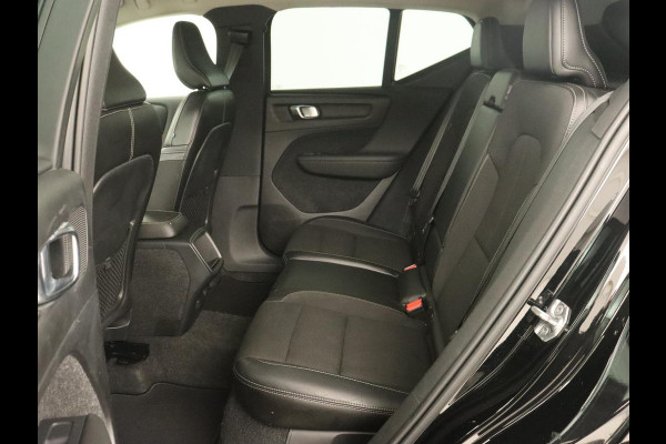 Volvo XC40 2.0 D3 Momentum | Trekhaak | Stoelverwarming | Harman/Kardon | Camera | Navigatie | Full LED | Getint glas | Parkeerhulp