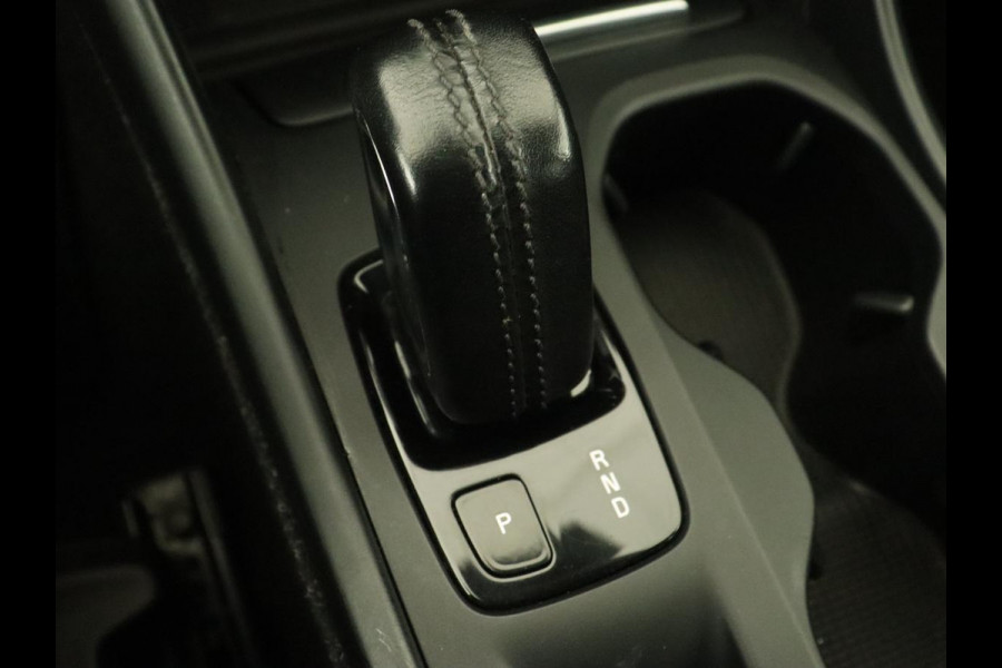 Volvo XC40 2.0 D3 Momentum | Trekhaak | Stoelverwarming | Harman/Kardon | Camera | Navigatie | Full LED | Getint glas | Parkeerhulp