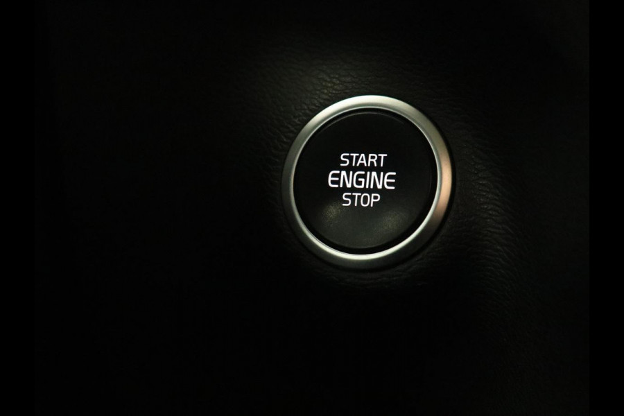 Volvo XC40 2.0 D3 Momentum | Trekhaak | Stoelverwarming | Harman/Kardon | Camera | Navigatie | Full LED | Getint glas | Parkeerhulp