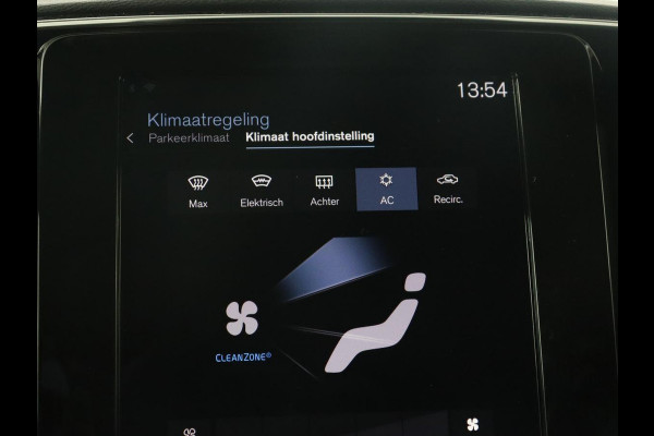 Volvo XC40 2.0 D3 Momentum | Trekhaak | Stoelverwarming | Harman/Kardon | Camera | Navigatie | Full LED | Getint glas | Parkeerhulp