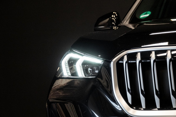 BMW X1 xDrive25e *M-Sport / Panorama / Harman-Kardon / Massage / HUD / Memory*