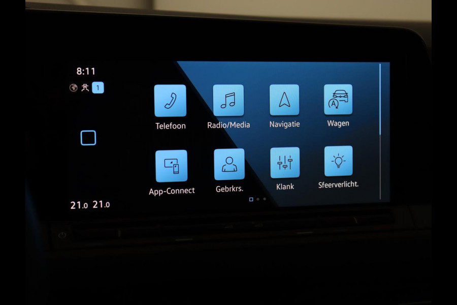 Volkswagen Golf 2.0 TSI GTI | Carplay | Sfeerverlichting | LED Plus | Sportstoelen | Parkeerhulp | Cruise control | Digital Cockpit | Climate control Volkswagen Golf 2.0 TSI GTI | Carplay | Sfeerverlichting | LED Plus | Sportstoelen | Parkeerhulp | Cruise control | Digital Cockpit | Climate control