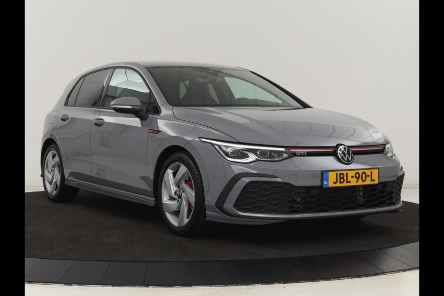 Volkswagen Golf 2.0 TSI GTI | Carplay | Sfeerverlichting | LED Plus | Sportstoelen | Parkeerhulp | Cruise control | Digital Cockpit | Climate control Volkswagen Golf 2.0 TSI GTI | Carplay | Sfeerverlichting | LED Plus | Sportstoelen | Parkeerhulp | Cruise control | Digital Cockpit | Climate control