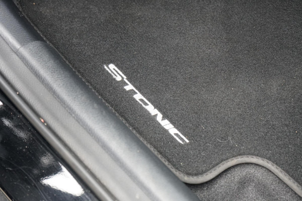 Kia Stonic 1.0 T-GDi DynamicPlusLine + CAMERA / TREKHAAK
