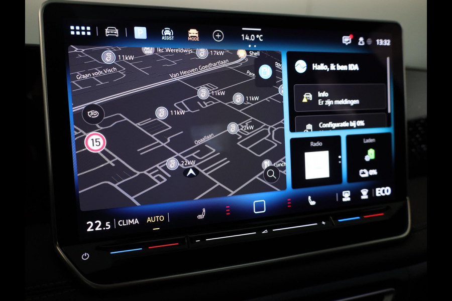 Volkswagen Tiguan 1.5 eHybrid R-Line Edition 272 PK PHEV | Verlengde garantie | Panorama dak | Trekhaak | Black Style | Matrix koplampen |  Assistance pakket plus |