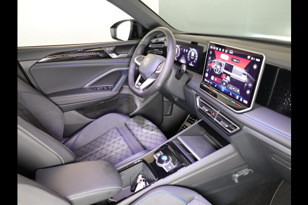 Volkswagen Tiguan 1.5 eHybrid R-Line Edition 272 PK PHEV | Verlengde garantie | Panorama dak | Trekhaak | Black Style | Matrix koplampen |  Assistance pakket plus |