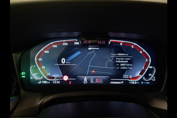 BMW 3 Serie Touring 330e High Executive V-COCKPIT/NAVI/DAB/CARPLAY/M-STOELEN/CAM/ECC/PDC/A-CRUISE///