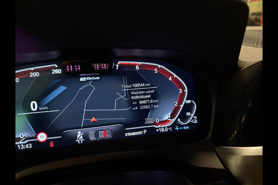 BMW 3 Serie Touring 330e High Executive V-COCKPIT/NAVI/DAB/CARPLAY/M-STOELEN/CAM/ECC/PDC/A-CRUISE///
