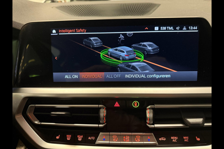 BMW 3 Serie Touring 330e High Executive V-COCKPIT/NAVI/DAB/CARPLAY/M-STOELEN/CAM/ECC/PDC/A-CRUISE///