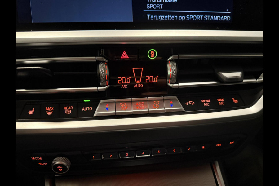 BMW 3 Serie Touring 330e High Executive V-COCKPIT/NAVI/DAB/CARPLAY/M-STOELEN/CAM/ECC/PDC/A-CRUISE///