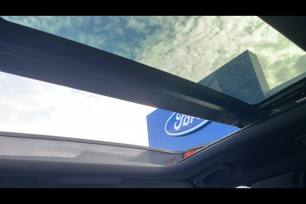Ford Kuga 2.5 FHEV ST-Line X 190pk | Driver Assistance Pack | Winterpack | Panoramadak | Technology Pack | Geen Stekker nodig | All Season banden