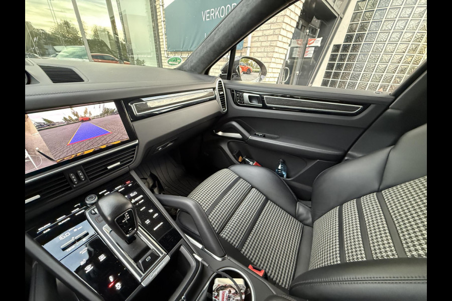 Porsche Cayenne Coupé *TURBO S-E*680PK*CARBON*NL AUTO*APPROVED*SP.UITLAA