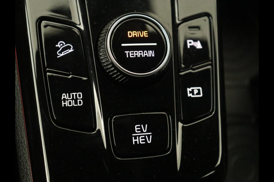 Kia Sportage 1.6 T-GDi Plug-in Hybrid AWD GT-PlusLine | Panoramadak | Stoelventilatie | 360 Camera | Adaptive cruise | Achterbankverwarming | Leder/Alcantara | Carplay | Keyless | Memory | PHEV