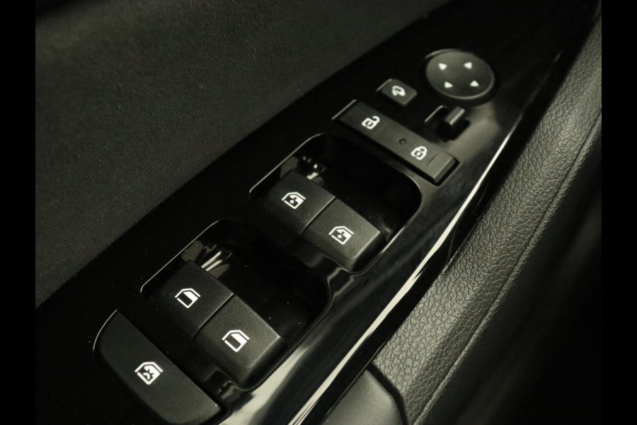 Kia Sportage 1.6 T-GDi Plug-in Hybrid AWD GT-PlusLine | Panoramadak | Stoelventilatie | 360 Camera | Adaptive cruise | Achterbankverwarming | Leder/Alcantara | Carplay | Keyless | Memory | PHEV