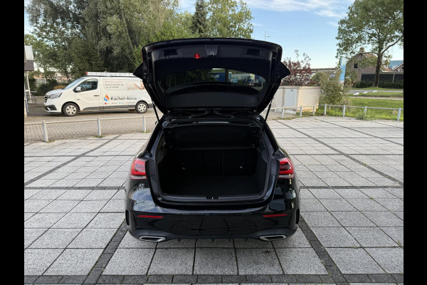 Mercedes-Benz A-Klasse 180 Aut. Sol. AMG Sport Ed. | Panorama | Burmester | Memory | Multi Beam |