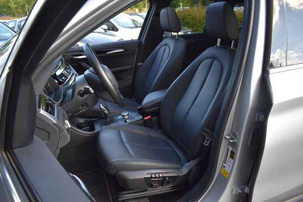 BMW X1 xDrive25i High Executive Pano ACC Camera