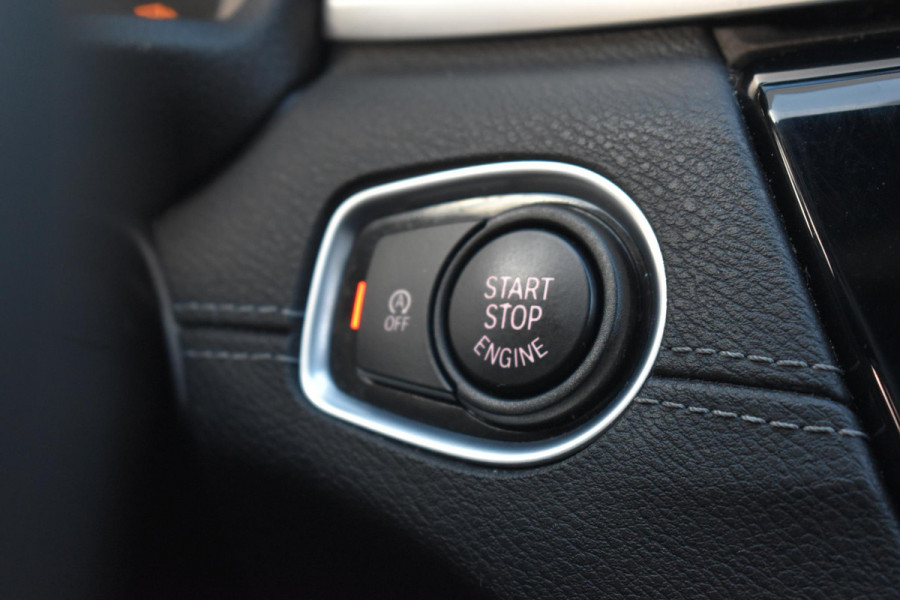 BMW X1 xDrive25i High Executive Pano ACC Camera