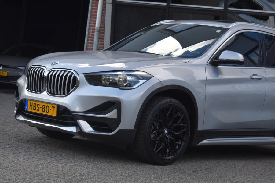 BMW X1 xDrive25i High Executive Pano ACC Camera