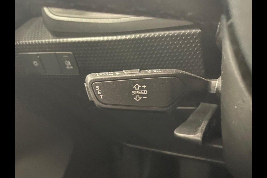 Audi A1 Sportback 30 TFSI 110 pk S-tronic Navigatie Apple Carplay/ Android Auto Parkeersensoren Cruise Control Virtual Cockpit Climate Control Lichtmetalen velgen