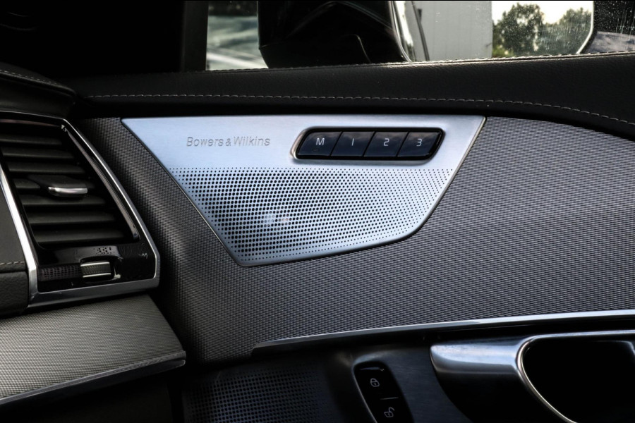 Volvo XC90 2.0 T8 Recharge AWD R-Design - PANO - TREKHAAK - BOWERS WILKINS