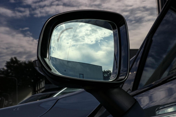 Volvo XC90 2.0 T8 Recharge AWD R-Design - PANO - TREKHAAK - BOWERS WILKINS
