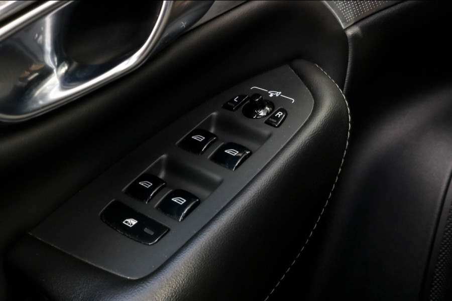 Volvo XC90 2.0 T8 Recharge AWD R-Design - PANO - TREKHAAK - BOWERS WILKINS