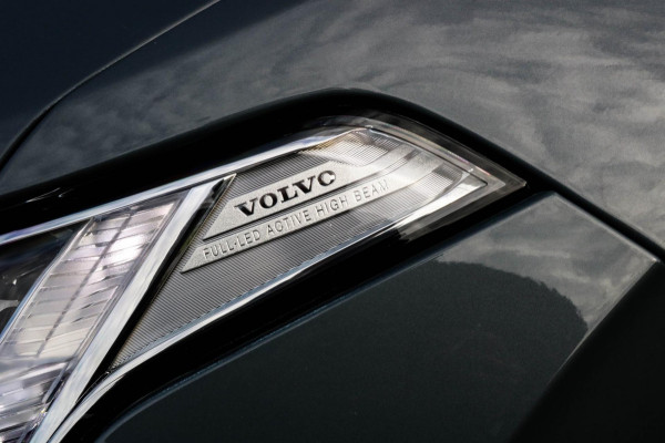 Volvo XC90 2.0 T8 Recharge AWD R-Design - PANO - TREKHAAK - BOWERS WILKINS