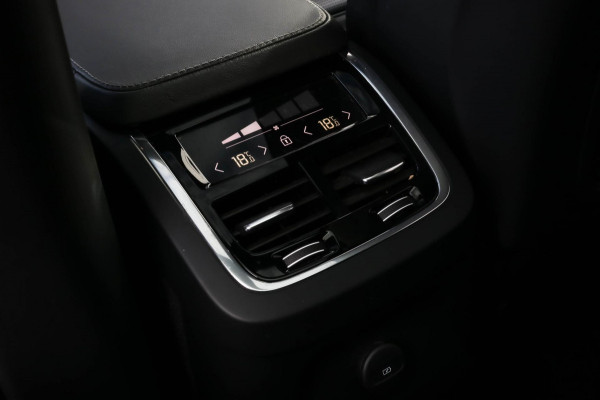 Volvo XC90 2.0 T8 Recharge AWD R-Design - PANO - TREKHAAK - BOWERS WILKINS