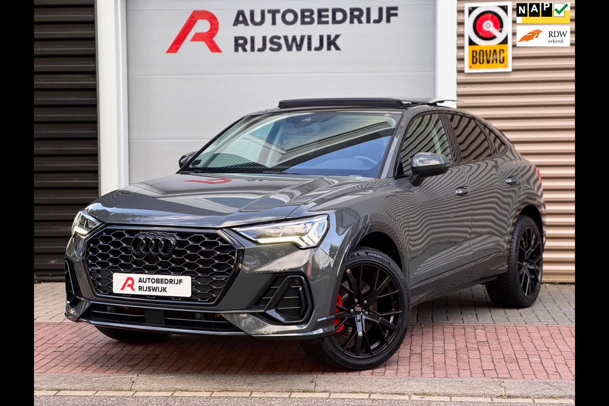 Audi Q3 Sportback 45 TFSI e S Edition Pano/Matrix/AppleCarPlay Audi Q3 Sportback 45 TFSI e S Edition Pano/Matrix/AppleCarPlay