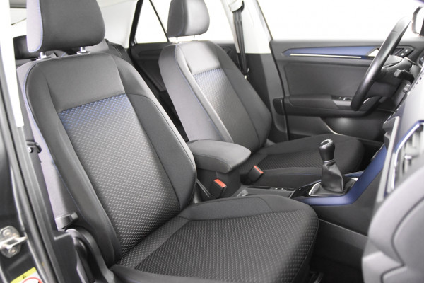 Volkswagen T-Roc 1.0 TSI Style *1ste Eigenaar*Navigatie*Camera* Volkswagen T-Roc 1.0 TSI Style *1ste Eigenaar*Navigatie*Camera*