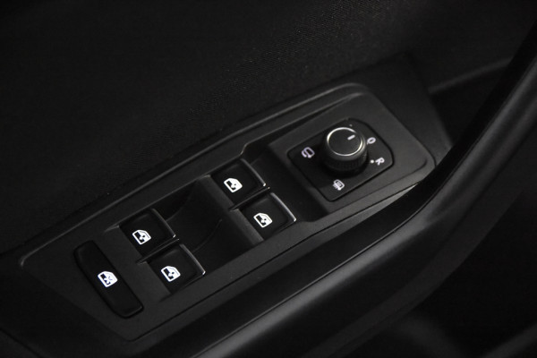 Volkswagen T-Roc 1.0 TSI Style *1ste Eigenaar*Navigatie*Camera* Volkswagen T-Roc 1.0 TSI Style *1ste Eigenaar*Navigatie*Camera*